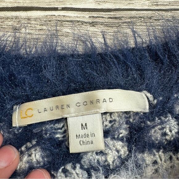 LC Lauren Conrad Women's Fuzzy Fair Isle Sweater Blue White Pink M Med Medium - Picture 9 of 13